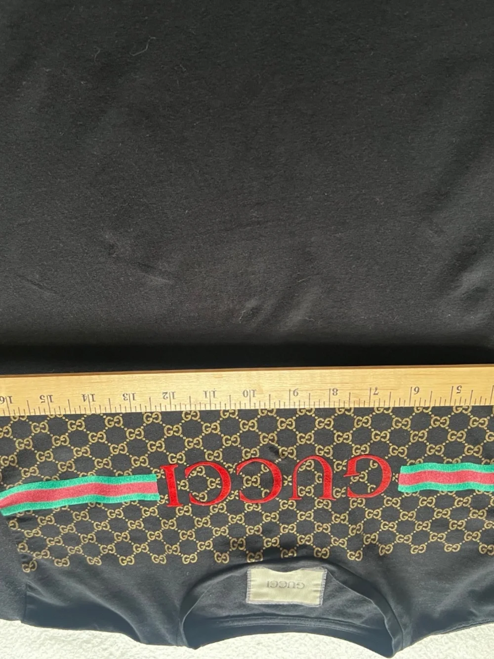 GUCCI Mens T-Shirt Size L Logo Black Check Photos!